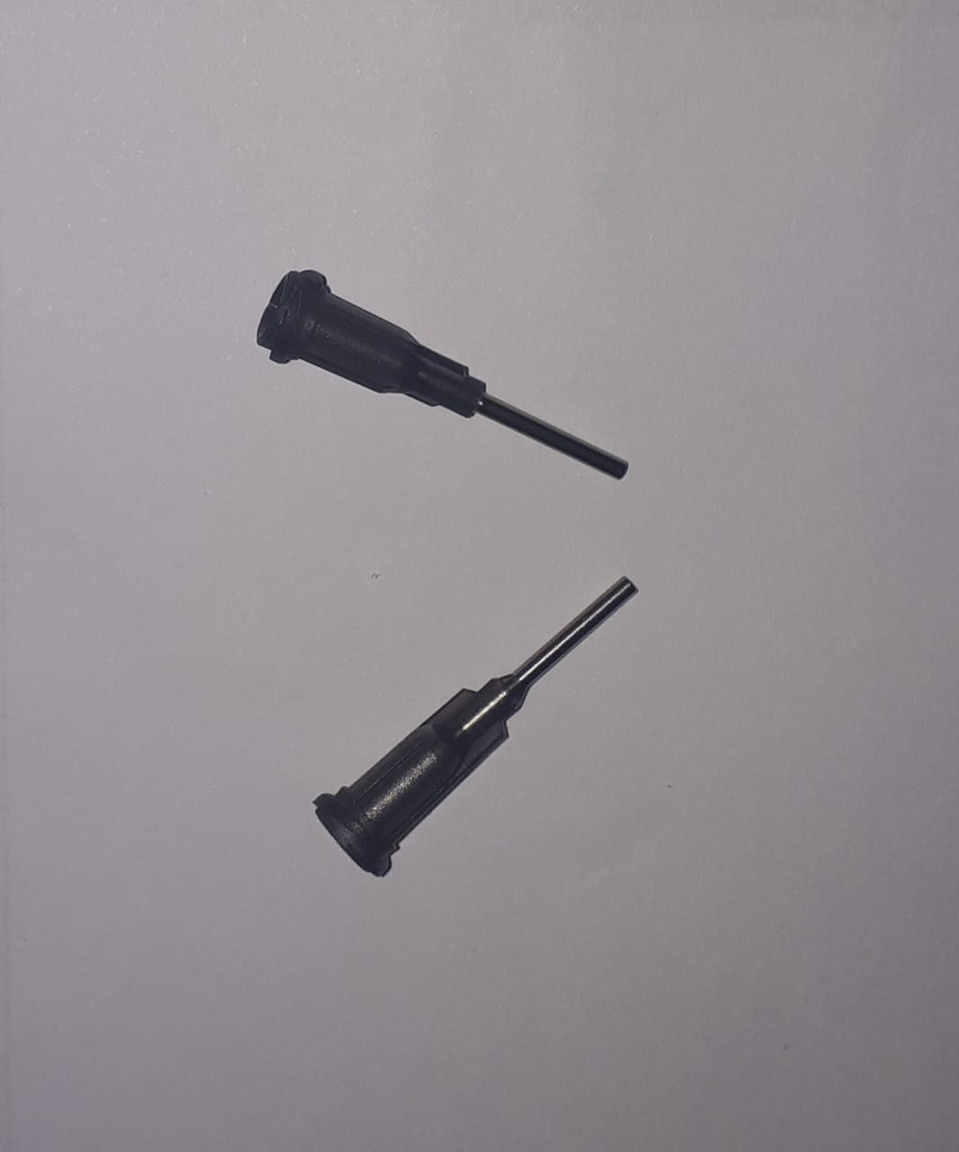 aiguille metallique grise E16